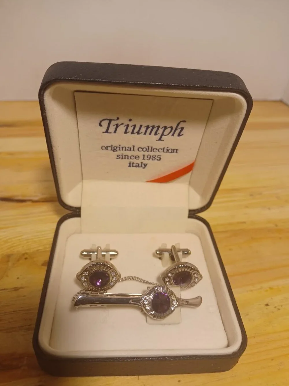 Vintage Glass and Rhinestones Cuff Links with Tie -Clip